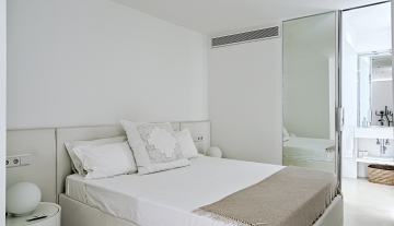 Resa Estates Ibiza villa rental skyhigh house bedroom 4.jpg